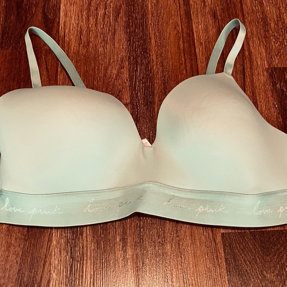 PINK Victoria's Secret Mint Green Bra